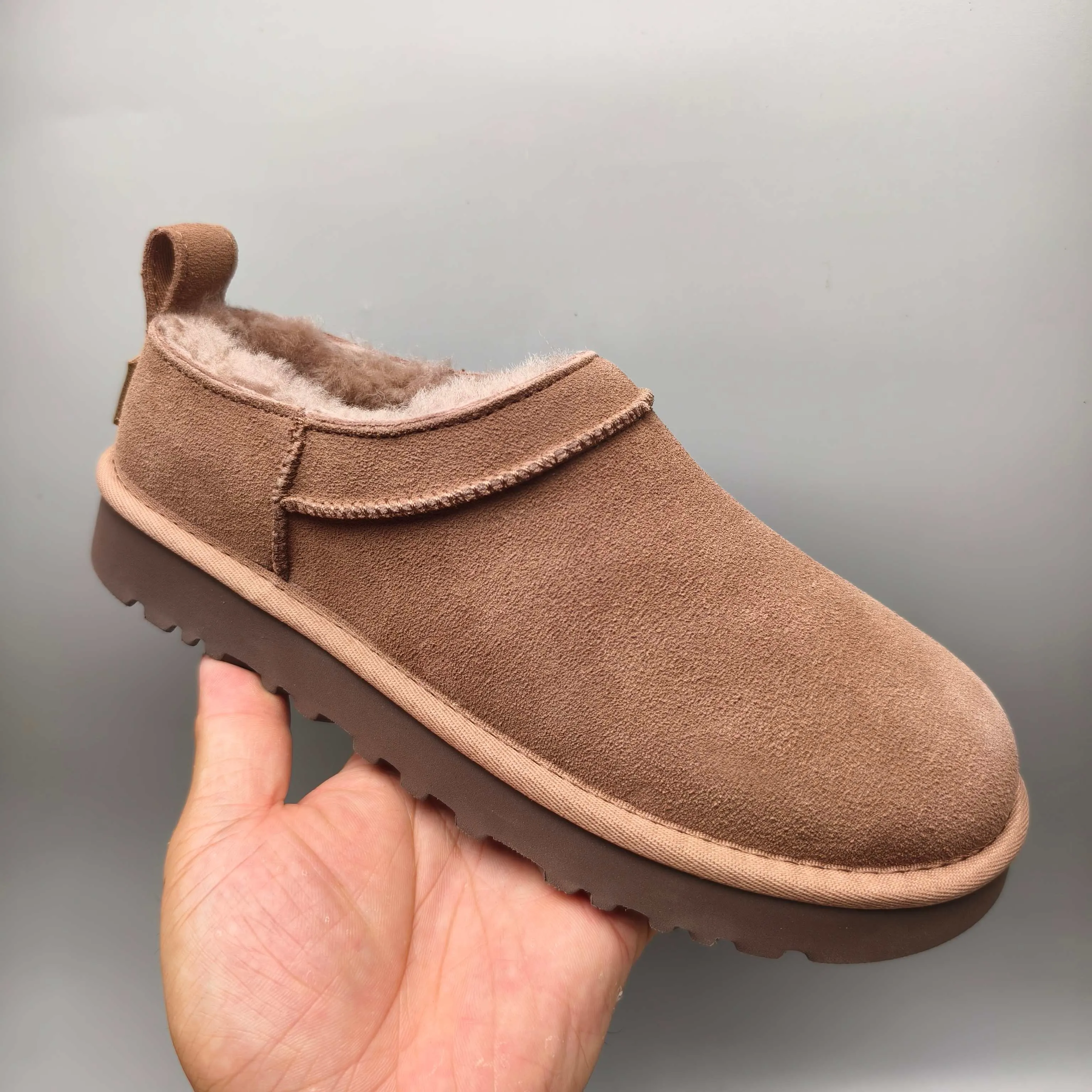 💰420 UGG sheepskin all-in-one snow boots 3891 one-legged classic women's shoes. Color: maroon, black, sand, twilight pink, chocolate. Matching sizes: 35-41
